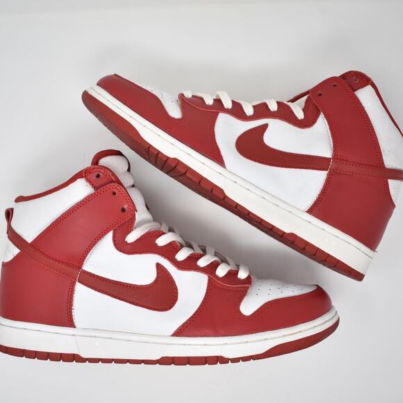 Athletic_Shoes